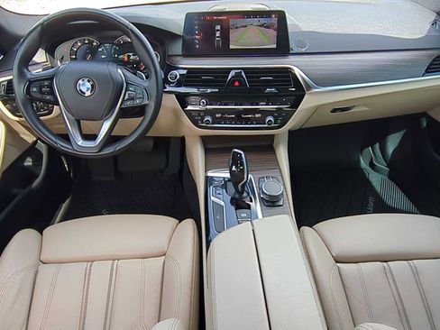Used 2018 BMW 530i w/ Premium Package RWD image 20