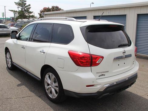 Used 2018 Nissan Pathfinder SL w/ SL Premium Package AWD/4WD image 7
