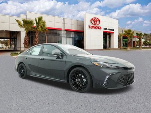 New 2026 Toyota Camry SE image 30