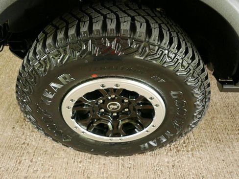 Used 2021 Ford Bronco Badlands AWD/4WD image 38