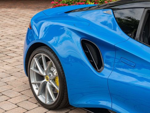 Used 2025 Lotus Emira RWD image 17