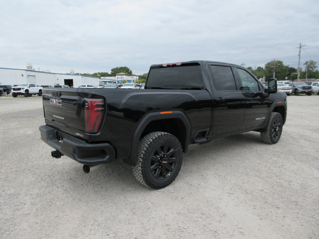 New 2026 GMC Sierra 2500 AT4 w/ Max Trailering Package AWD/4WD image 4