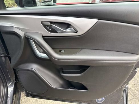 Used 2022 Chevrolet Blazer LT image 7