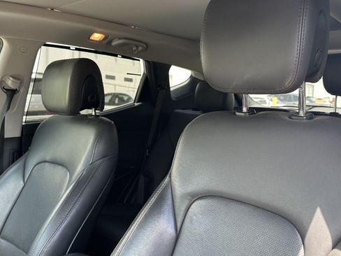 Used 2017 Hyundai Santa Fe Sport w/ 2.0T Ultimate Tech Package 05 FWD image 18