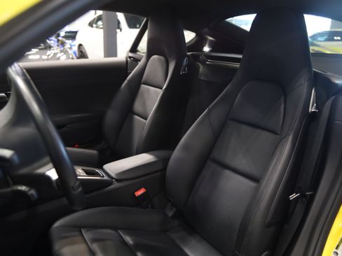 Used 2015 Porsche Cayman RWD image 17