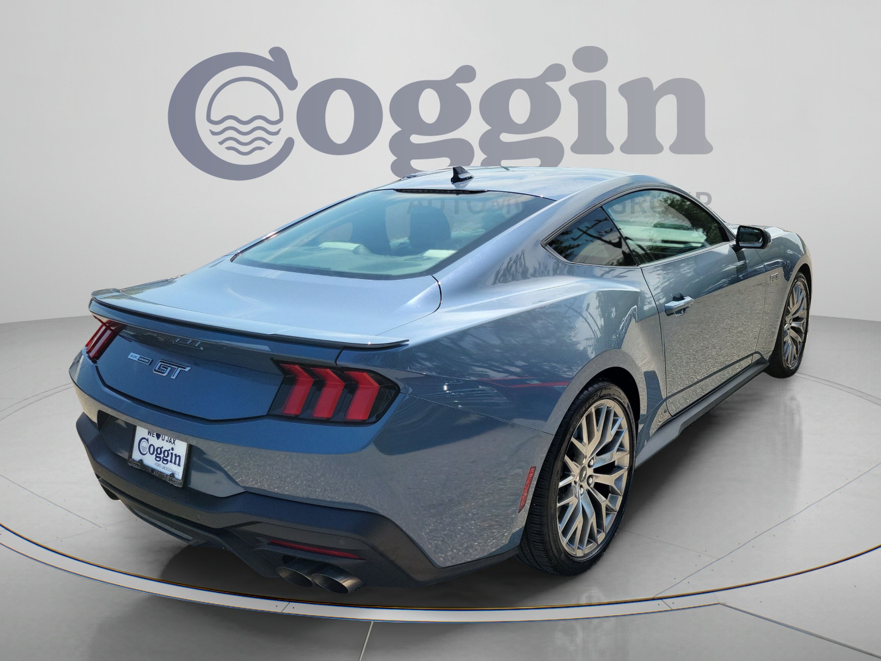 Used 2024 Ford Mustang GT Premium RWD image 3
