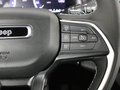 New 2025 Jeep Grand Cherokee L Laredo AWD/4WD image 28