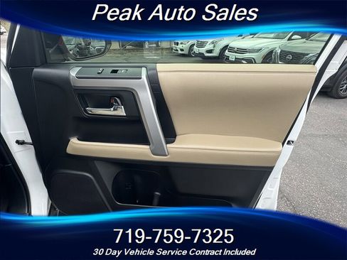 Used 2019 Toyota 4Runner SR5 Premium image 32