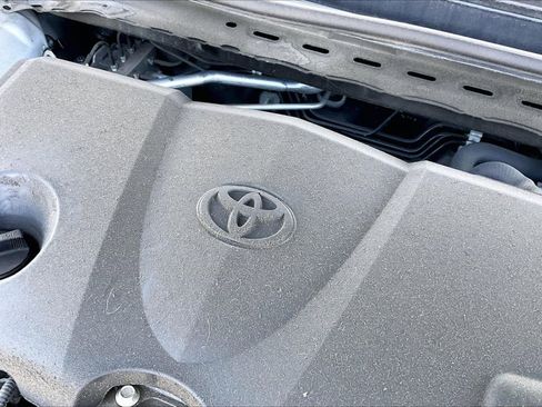 Used 2021 Toyota Camry SE FWD image 33