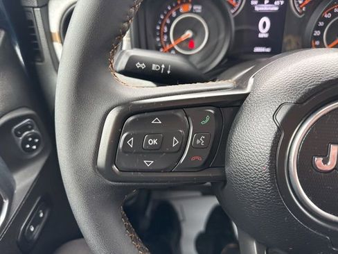 Certified 2025 Jeep Wrangler Sport AWD/4WD image 12