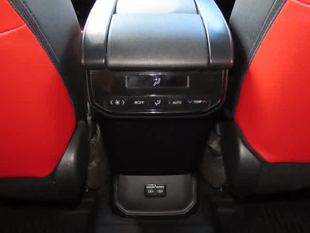 Used 2025 Toyota Highlander XSE AWD/4WD image 26