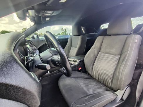 Used 2016 Dodge Challenger SXT w/ Blacktop Package RWD image 9