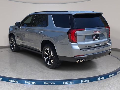 Used 2025 GMC Yukon AT4 AWD/4WD image 8
