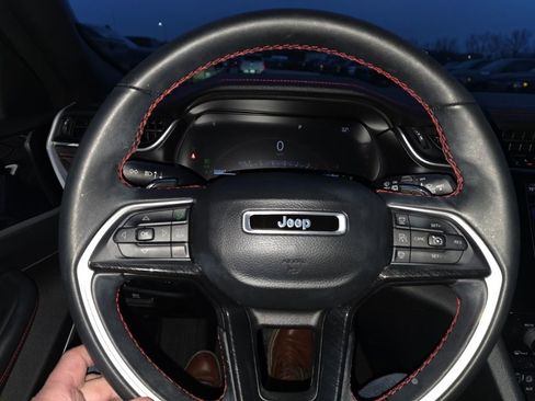 Used 2022 Jeep Grand Cherokee Trailhawk w/ Luxury Tech Group III image 45