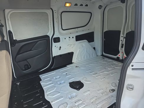 Used 2021 RAM ProMaster City Tradesman FWD image 13