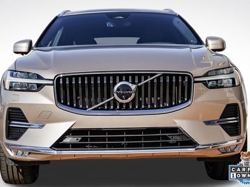 Used 2023 Volvo XC60 B5 Plus w/ Protection Package Premier image 2