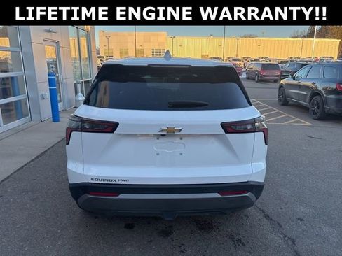 Used 2025 Chevrolet Equinox LT w/ Safety and Technology Package image 6