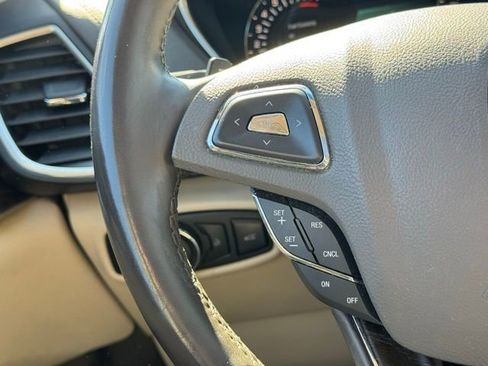 Used 2017 Lincoln MKX Reserve w/ Lincoln MKX Climate Package image 22