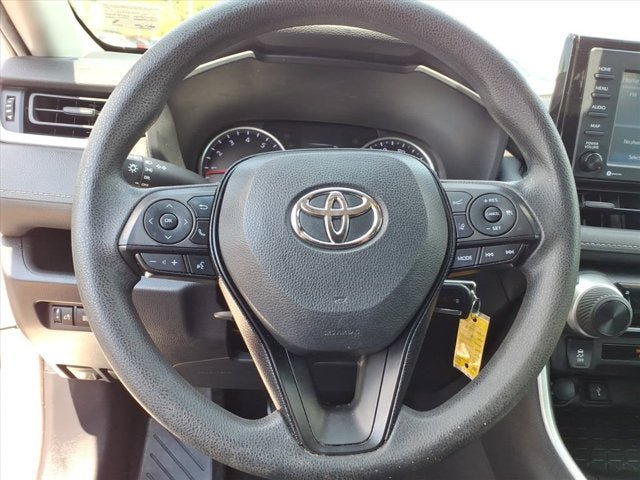 Used 2021 Toyota RAV4 LE w/ Carpet Mat Package (TMS) FWD image 15