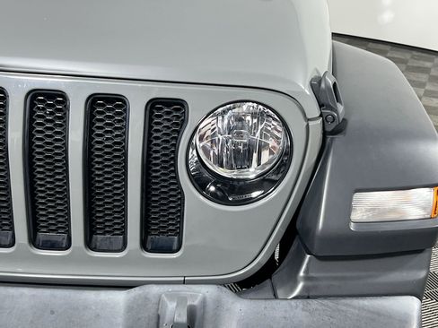 Used 2021 Jeep Wrangler Unlimited Sport image 11