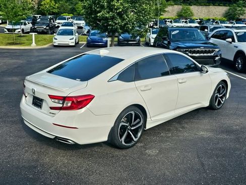Used 2019 Honda Accord Sport image 8