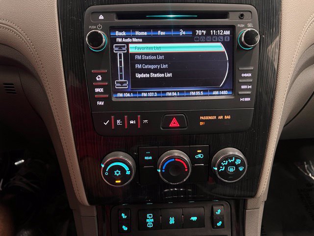 Used 2015 Chevrolet Traverse LT w/ Style and Technology Package AWD/4WD image 18