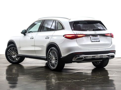 Certified 2025 Mercedes-Benz GLC 300 image 14