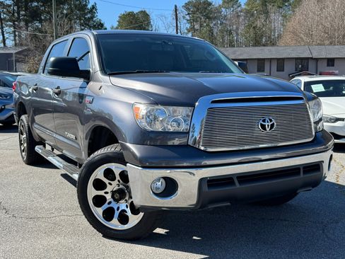 Used 2013 Toyota Tundra 4x4 CrewMax image 1