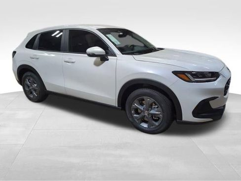 New 2026 Honda HR-V LX image 8