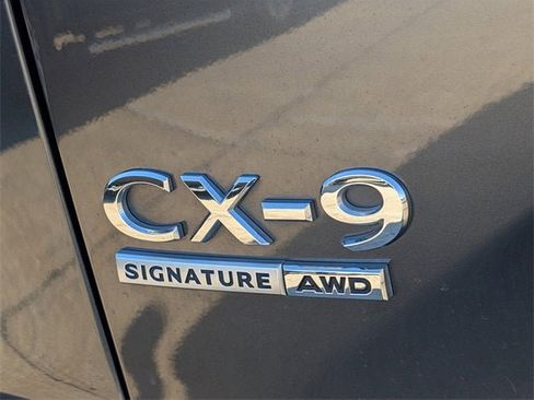 Used 2023 MAZDA CX-9 Signature image 8