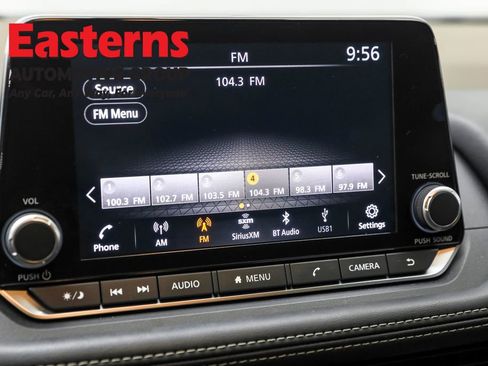 Used 2022 Nissan Rogue SV image 19