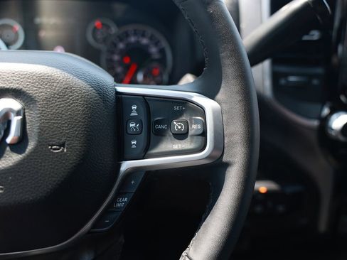 Used 2025 RAM 2500 Big Horn AWD/4WD image 23