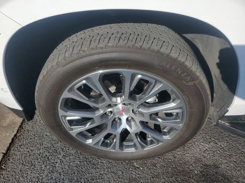 Used 2025 GMC Yukon Denali image 10