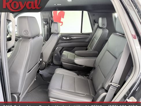 Used 2022 GMC Yukon Denali AWD/4WD image 13