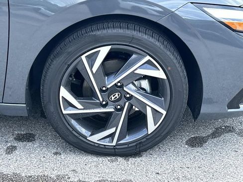New 2026 Hyundai Elantra Limited FWD image 9
