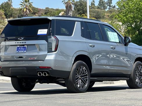 Used 2026 Chevrolet Tahoe RST w/ Advanced Technology Package RWD image 3
