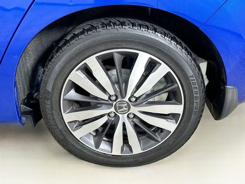 Used 2017 Honda Fit EX image 11