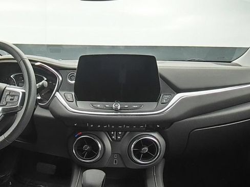 Used 2025 Chevrolet Blazer LT FWD image 22