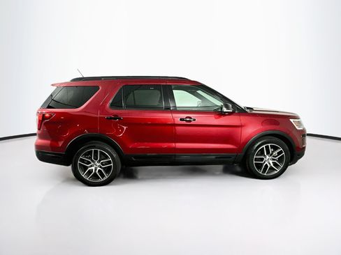 Used 2018 Ford Explorer Sport w/ Equipment Group 401A AWD/4WD image 10