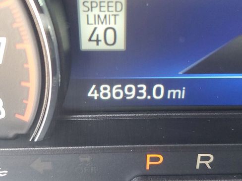 Used 2022 Ford Explorer XLT w/ Equipment Group 202A RWD image 14