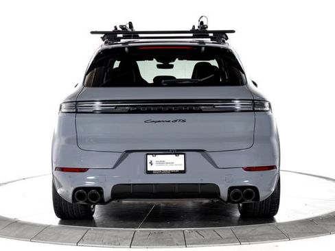 Used 2025 Porsche Cayenne GTS AWD/4WD image 4