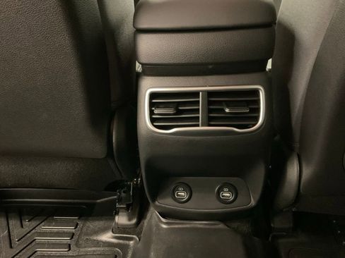 Used 2023 Hyundai Santa Fe SEL w/ Winter Weather Package image 35