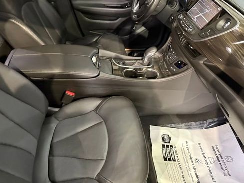 Used 2019 Buick Envision Essence FWD image 29