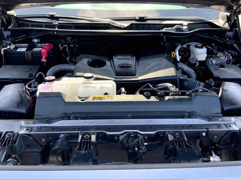 Used 2022 Toyota Tundra SR5 RWD image 31