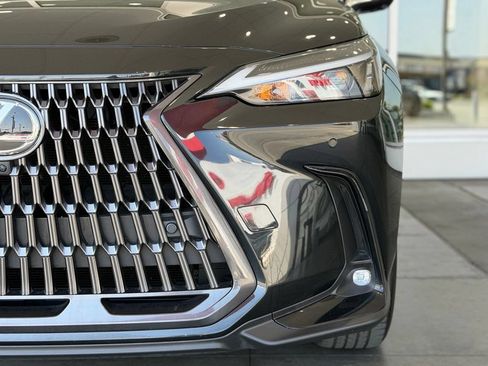 Used 2024 Lexus NX 350 AWD w/ Vision Package image 5