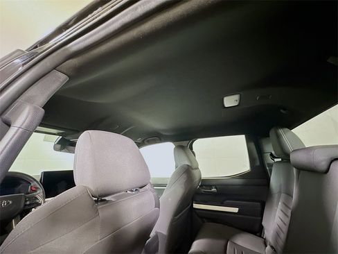 Used 2024 Toyota Tacoma TRD Off-Road image 13