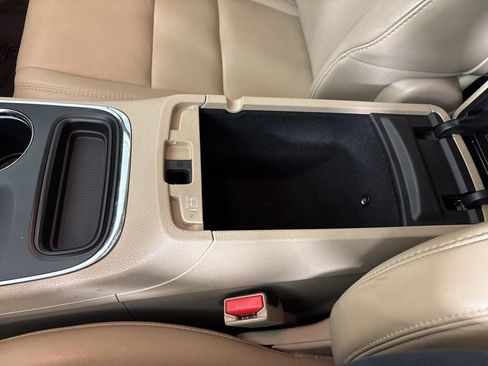 Used 2014 Dodge Durango Limited w/ Premium Group image 37