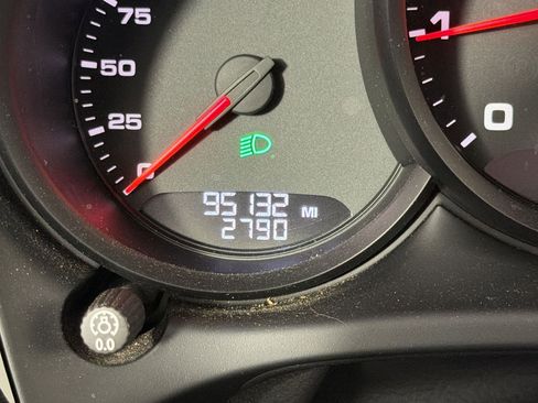 Used 2020 Porsche Macan AWD/4WD image 30