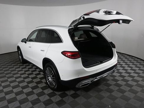 Used 2026 Mercedes-Benz GLC 300 image 30