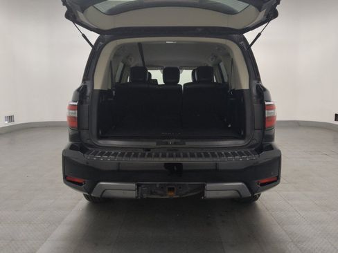 Used 2021 Nissan Armada SV image 29